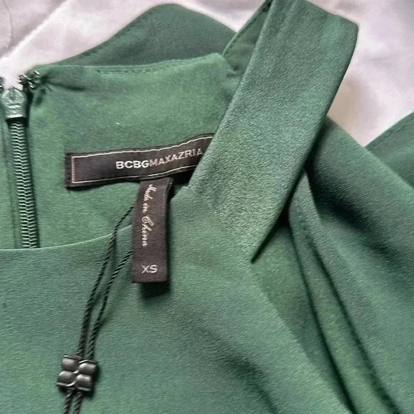 BCBGMAXAZRIA FOLIAGE TRISTYN COLD-SHOULDER DRAMATIC LS RUFFLE DRESS SZ XS - Picture 4 of 6